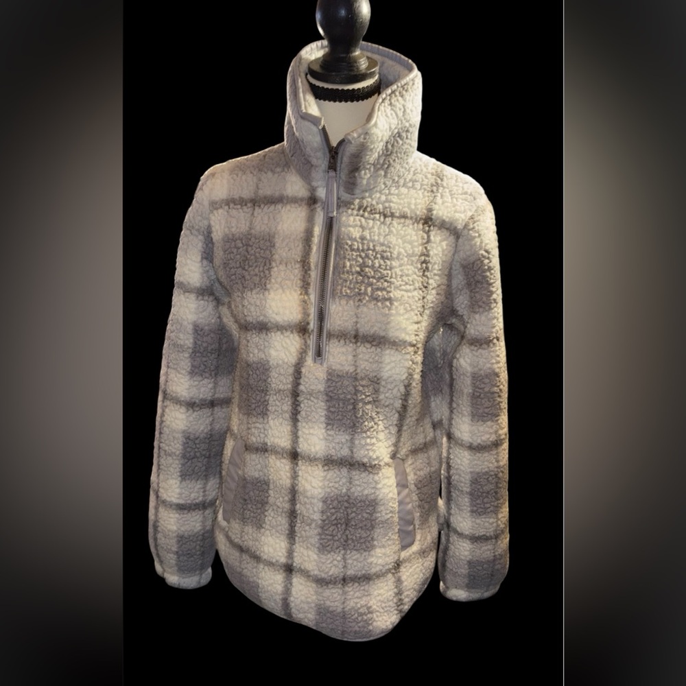 Abercrombie & Fitch Gray and Cream Zip Up Sweater